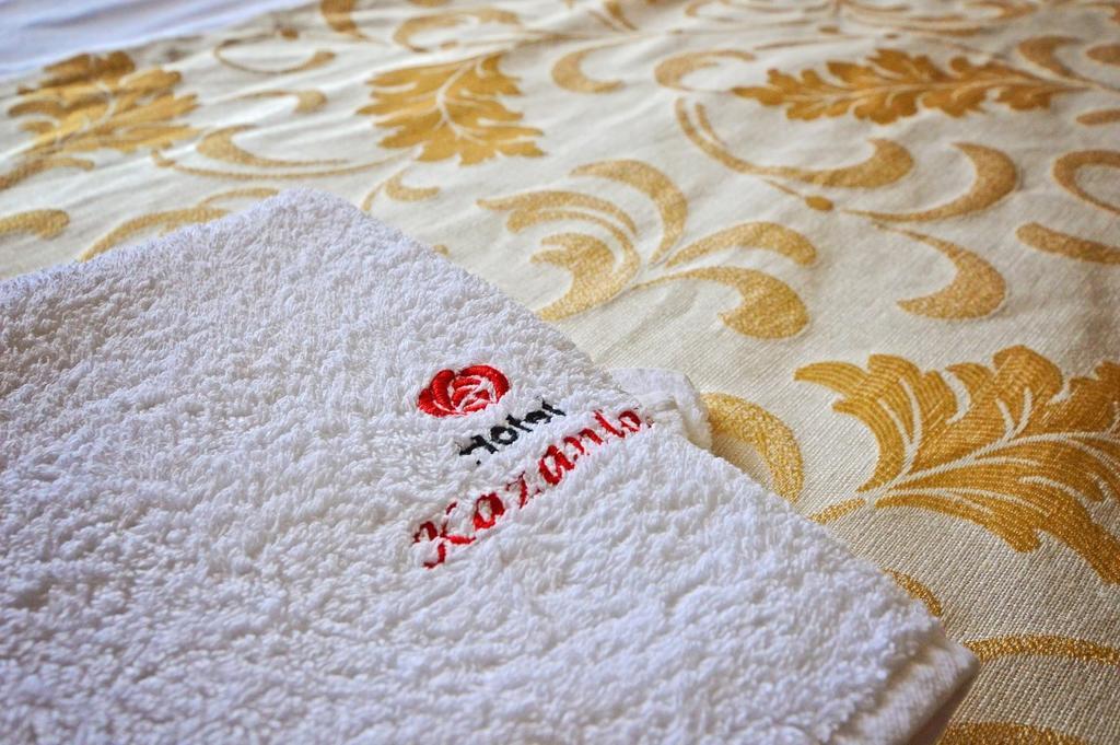 Хотел Казанлък Ngoại thất bức ảnh